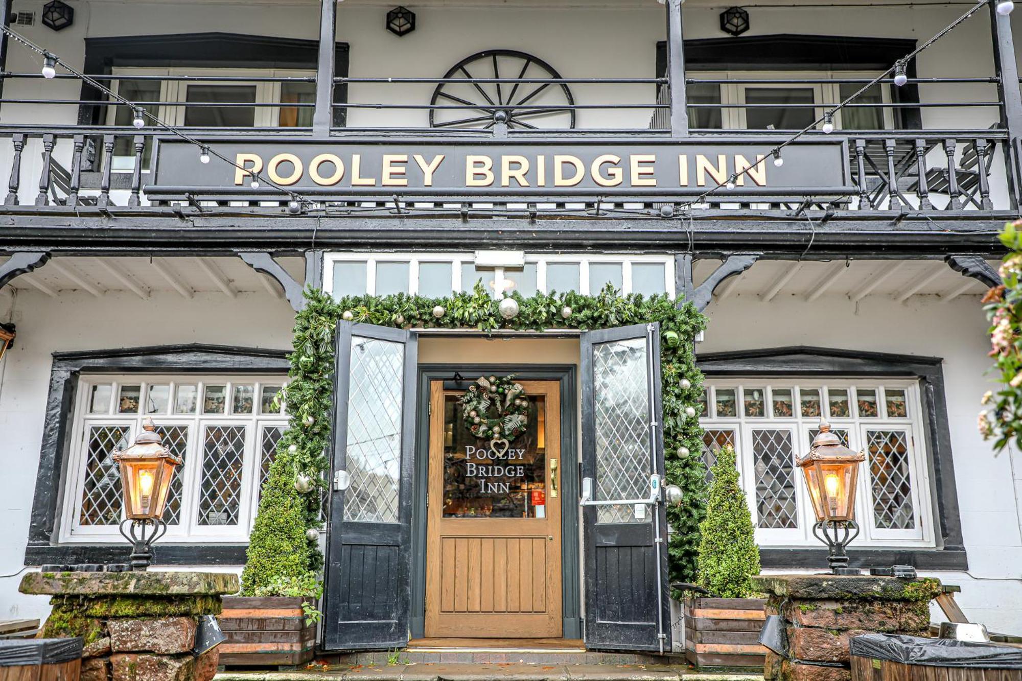 The Pooley Bridge Inn エクステリア 写真